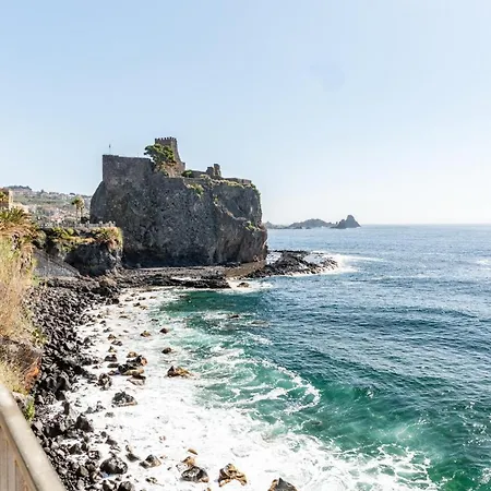 Castello Normanno Modern Sea View *